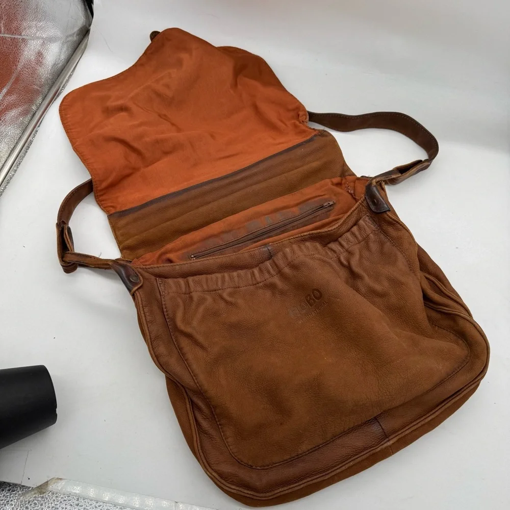 Hobo Brown Leather Crossbody Messenger Bag Distressed Grunge Bohemian Travel